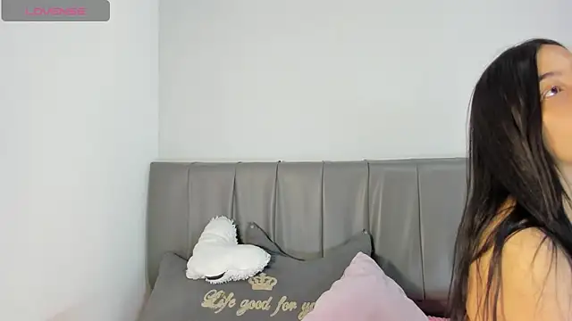 Snapshot of Cherllynn chatting on October 9, 2025, 3:10 pm Cherllynn online show from October 9, 2025, 3:10 pm