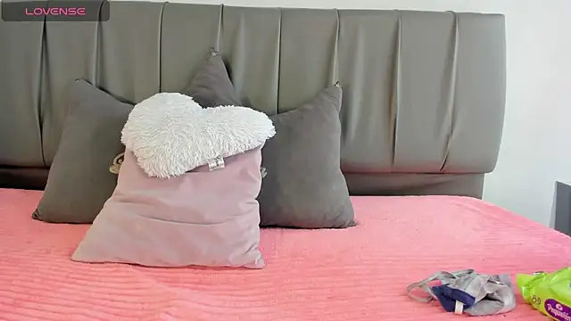 Snapshot of Cherllynn chatting on October 11, 2025, 2:48 pm Cherllynn online show from October 11, 2025, 2:48 pm