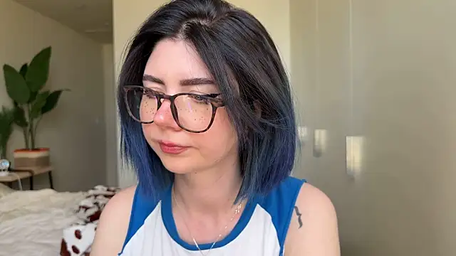  vixenp online show from June 5, 2026, 5:40 pm