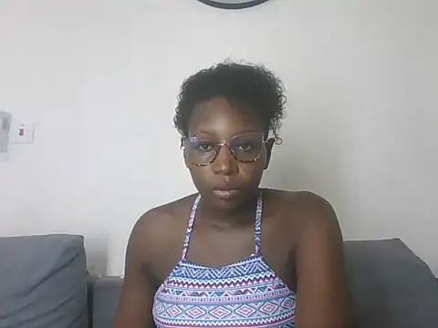 Snapshot of Puliza_wet chatting on October 16, 2025, 6:09 pm Puliza wet online show from October 16, 2025, 6:09 pm