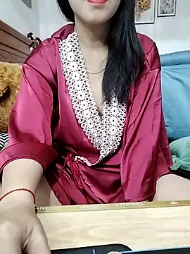 cream1299 online show from February 14, 2025, 10:36 pm