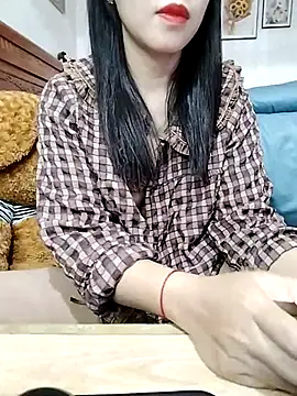cream1299 online show from February 16, 2025, 12:52 am