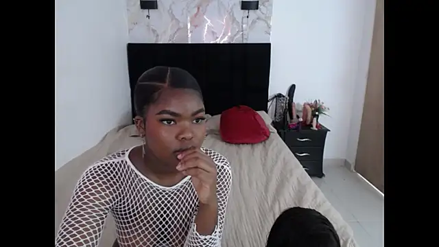 Snapshot of Nicole_Colette_ chatting on October 28, 2025, 12:41 pm Nicole Colette online show from October 28, 2025, 12:41 pm