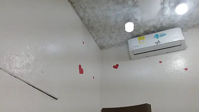 camilavagina24 online show from December 18, 2025, 10:49 pm