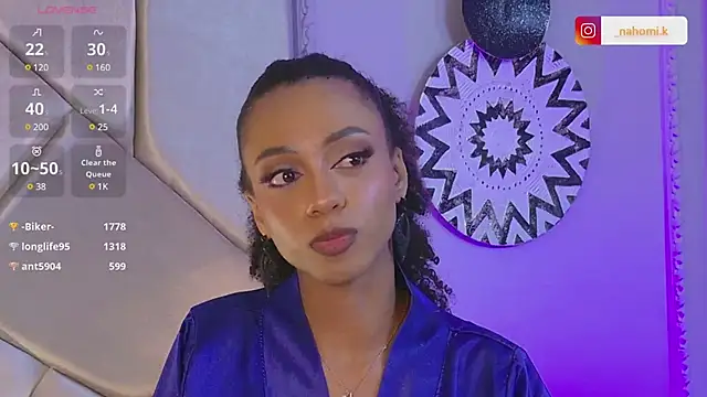 Snapshot of Nahomi_King chatting on February 19, 2025, 7:27 pm Nahomi King online show from February 19, 2025, 7:27 pm