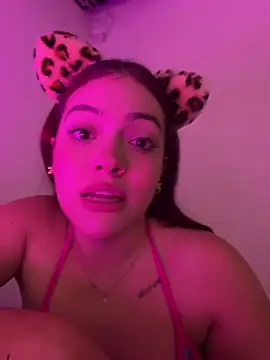 Chloee Evans1 online show from December 22, 2024, 9:20 pm