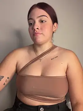 Chloee Evans1 online show from January 17, 2025, 1:15 am