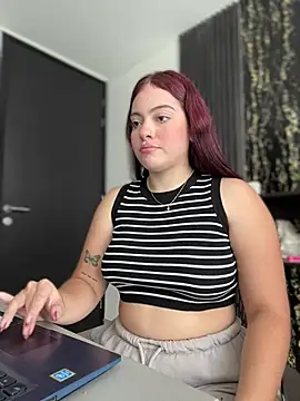 Chloee Evans1 online show from January 20, 2025, 7:04 pm