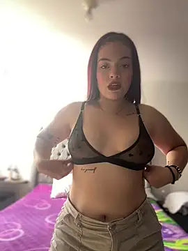 Chloee Evans1 online show from January 31, 2025, 7:18 pm