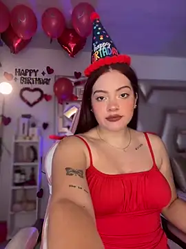 Chloee Evans1 online show from February 12, 2025, 7:02 pm