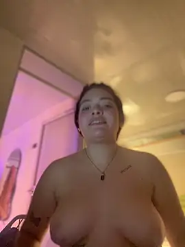 Chloee Evans1 online show from March 1, 2025, 1:22 am