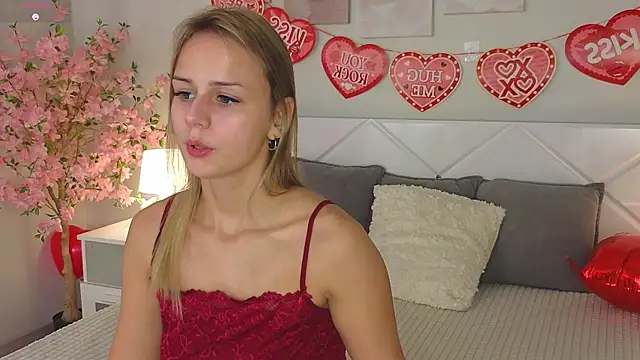 Snapshot of Wendy_D0ll chatting on February 15, 2025, 9:04 pm Wendy D0ll online show from February 15, 2025, 9:04 pm