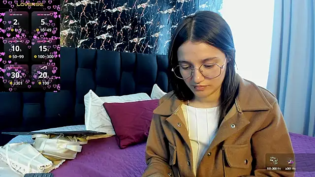 Elecktra sweet online show from October 9, 2025, 7:34 pm