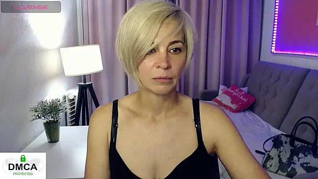 Blonde lola444 online show from June 29, 2026, 7:36 pm