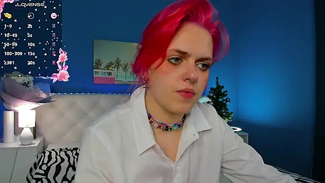 Roxy Wi online show from December 10, 2024, 2:28 pm