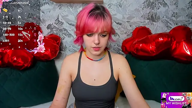 Roxy Wi online show from February 13, 2025, 8:17 am