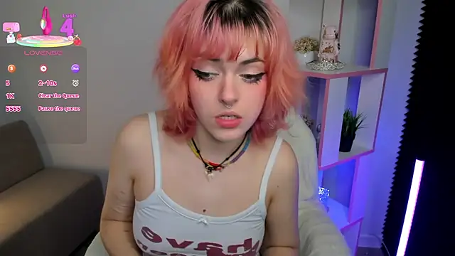 Roxy Wi online show from March 14, 2025, 8:42 am