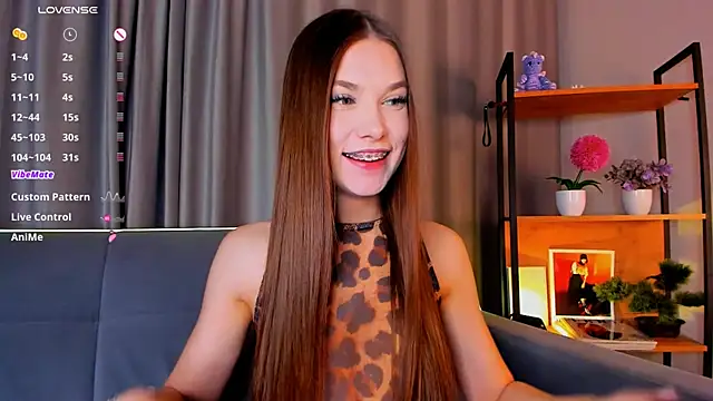 Snapshot of _Eva_Lee chatting on February 6, 2025, 5:19 pm Eva Lee online show from February 6, 2025, 5:19 pm