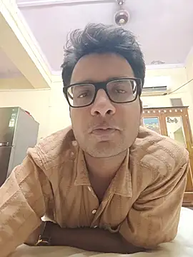 Daddy HA online show from May 8, 2026, 10:20 am