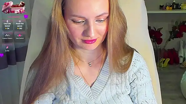 Snapshot of Viola_sweet chatting on February 25, 2025, 12:03 am Viola sweet online show from February 25, 2025, 12:03 am