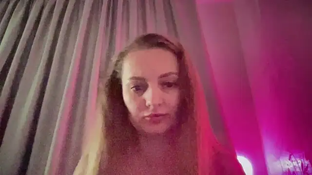 Snapshot of Viola_sweet chatting on October 29, 2025, 8:49 am Viola sweet online show from October 29, 2025, 8:49 am