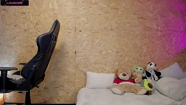 Snapshot of Biancastrongg chatting on February 15, 2025, 8:54 am Biancastrongg online show from February 15, 2025, 8:54 am