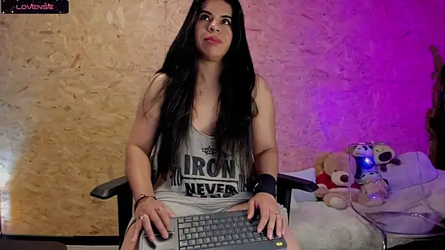 Snapshot of Biancastrongg chatting on March 4, 2025, 2:27 am Biancastrongg online show from March 4, 2025, 2:27 am