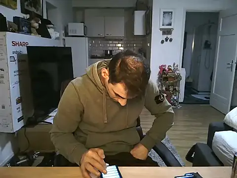 mihaimichael online show from November 23, 2025, 2:50 pm