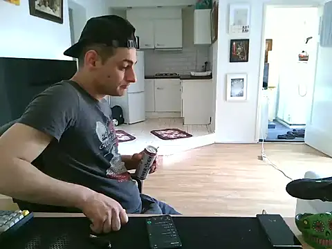 mihaimichael online show from July 4, 2026, 10:10 am
