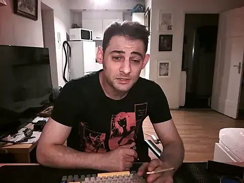 mihaimichael online show from July 7, 2026, 10:47 pm