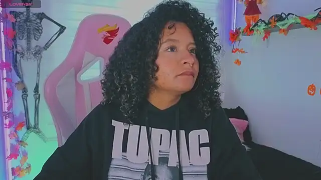 Snapshot of keyla_roberts777 chatting on October 12, 2025, 5:56 pm keyla roberts777 online show from October 12, 2025, 5:56 pm