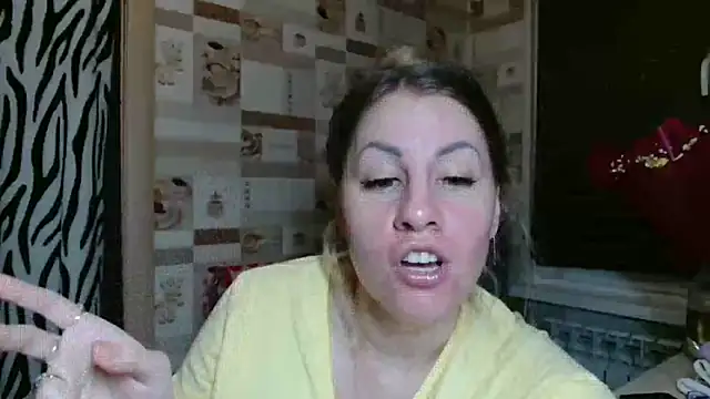 Snapshot of TherestlessKitty chatting on February 22, 2026, 10:30 pm TherestlessKitty online show from February 22, 2026, 10:30 pm