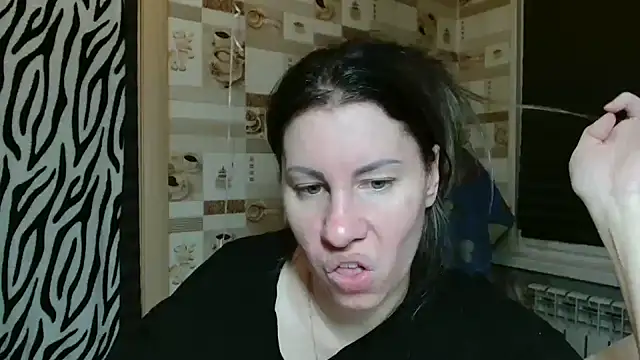 Snapshot of TherestlessKitty chatting on March 7, 2026, 10:18 pm TherestlessKitty online show from March 7, 2026, 10:18 pm