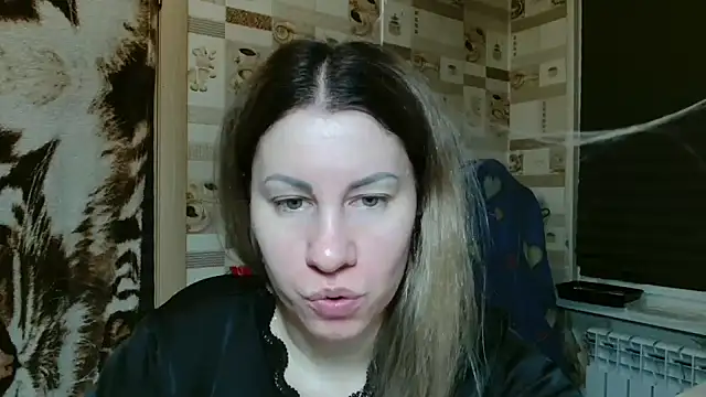 Snapshot of TherestlessKitty chatting on March 16, 2026, 9:08 pm TherestlessKitty online show from March 16, 2026, 9:08 pm