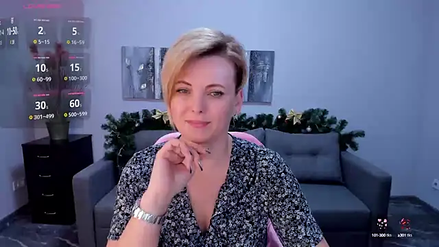 Julia Wilsone online show from January 4, 2025, 3:49 pm