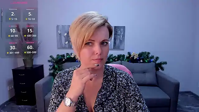 Julia Wilsone online show from January 4, 2025, 6:51 pm