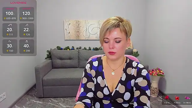 Julia Wilsone online show from January 6, 2026, 6:50 am