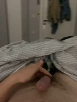 Erenn34 online show from October 22, 2025, 11:37 pm