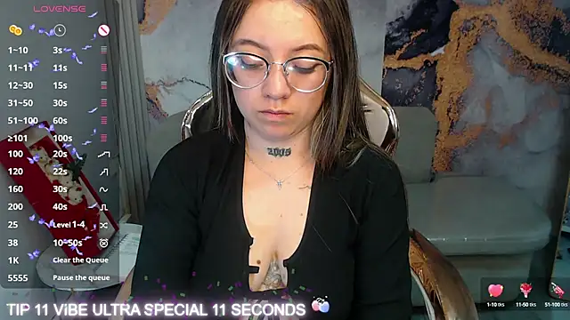 Snapshot of Cristal_v_1 chatting on March 15, 2025, 9:19 am Cristal v 1 online show from March 15, 2025, 9:19 am