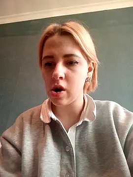 Gussie Bridie online show from December 5, 2024, 8:55 am