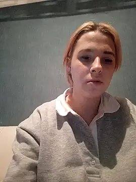 Gussie Bridie online show from December 5, 2024, 3:17 pm