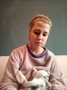 Gussie Bridie online show from February 5, 2025, 10:41 am