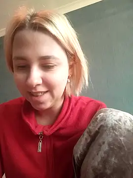 Gussie Bridie online show from February 12, 2025, 8:27 am
