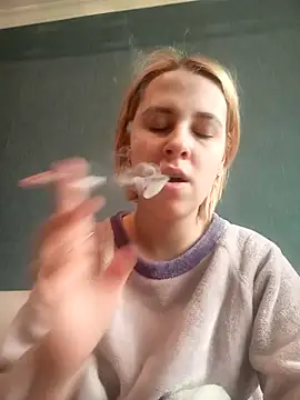 Gussie Bridie online show from February 27, 2025, 11:52 am