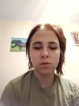 Snapshot of Gussie_Bridie chatting on October 27, 2025, 5:44 am Gussie Bridie online show from October 27, 2025, 5:44 am