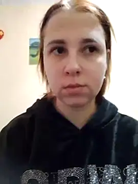 Snapshot of Gussie_Bridie chatting on November 7, 2025, 8:36 am Gussie Bridie online show from November 7, 2025, 8:36 am