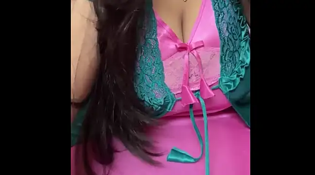 Moody Girl2 online show from December 22, 2024, 6:37 pm