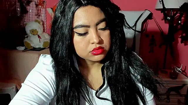 ivy roosx online show from October 22, 2025, 7:35 pm