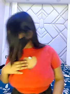 Snapshot of GFndBF chatting on October 4, 2025, 6:28 pm GFndBF online show from October 4, 2025, 6:28 pm