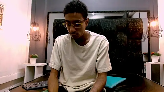 Snapshot of Jose_Smoke chatting on January 26, 2025, 3:27 am Jose Smoke online show from January 26, 2025, 3:27 am